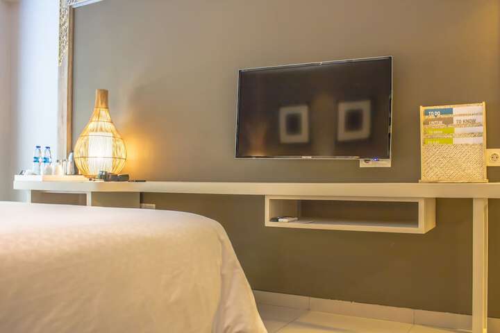 Room 5 of 67