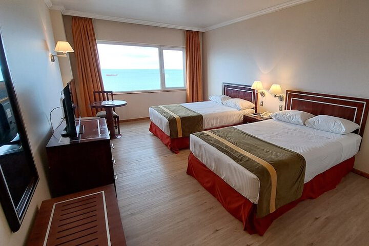Room 32 of 73