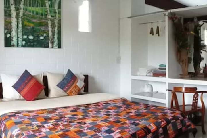 Room 46 of 150