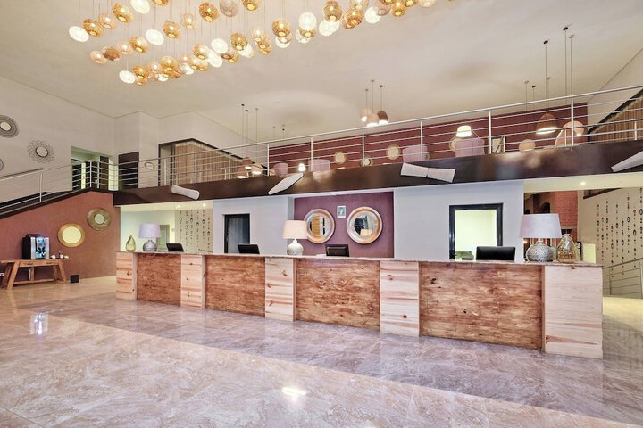 Hotel Interior 11 of 128