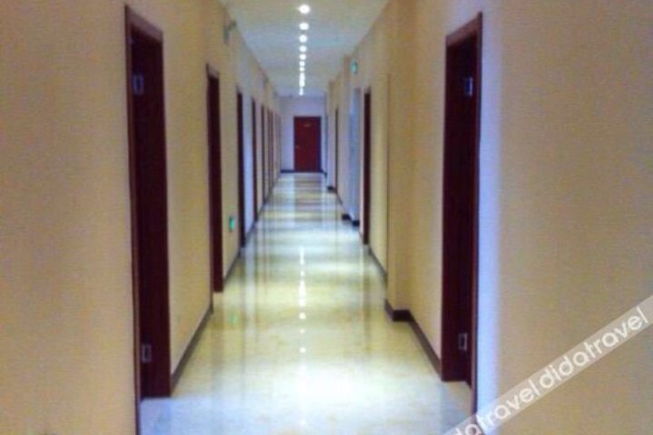 Suzhou Youjia Holiday Inn