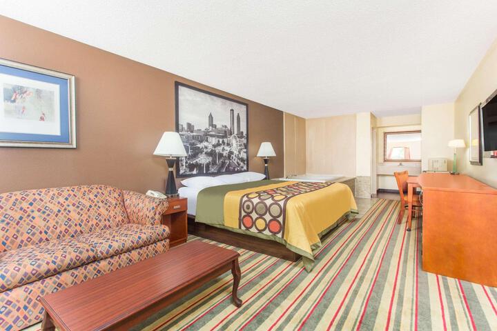 1 King Bed (1 of 15)