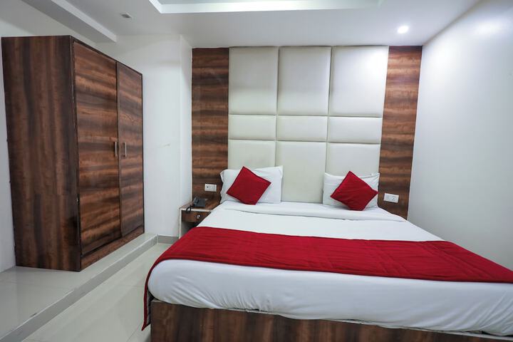 Room 4 of 21