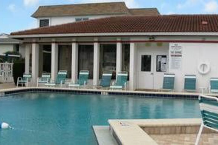 Pool 8 of 10