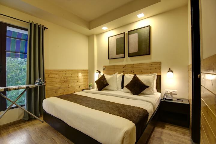 Room 34 of 57