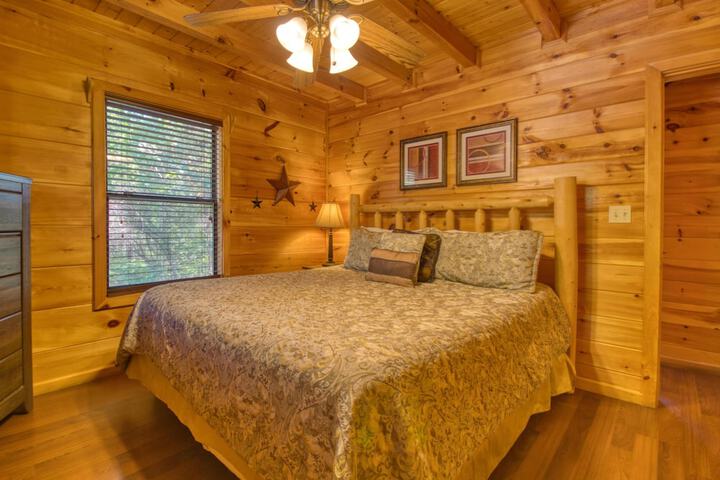 Room 4 of 27
