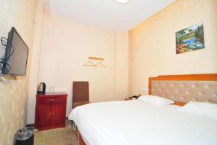 Room 6 of 6