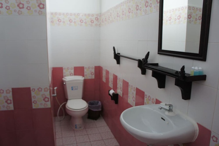 Room 14 of 26