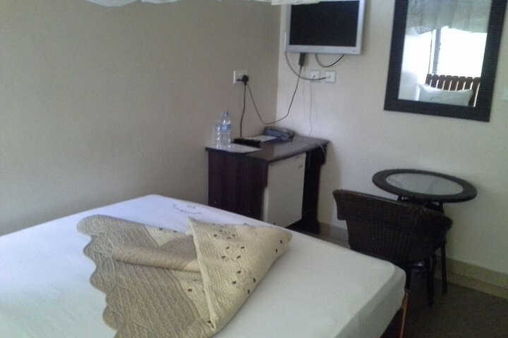 Room 10 of 24