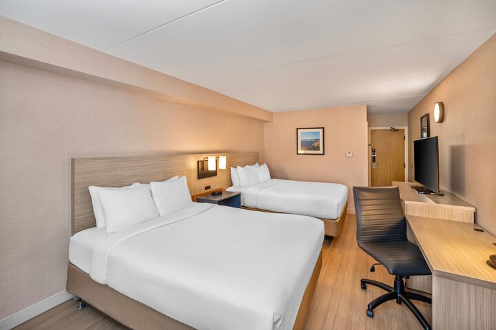 Room 14 of 38