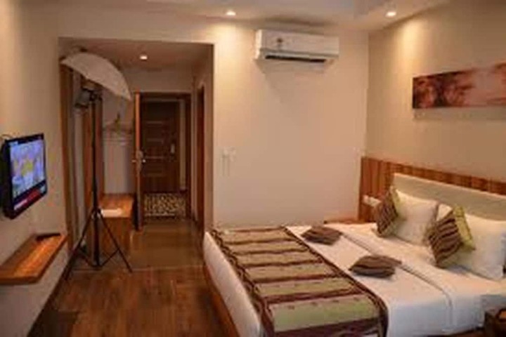 Room 18 of 35