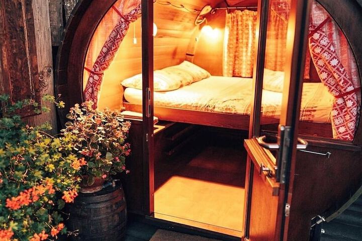 Room 2 of 25