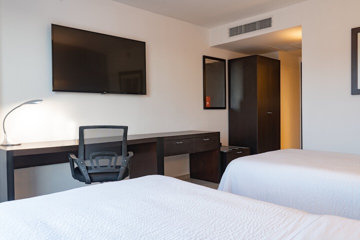 Room 4 of 31