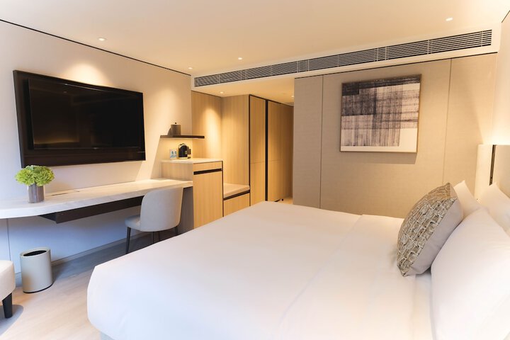 Room 7 of 26