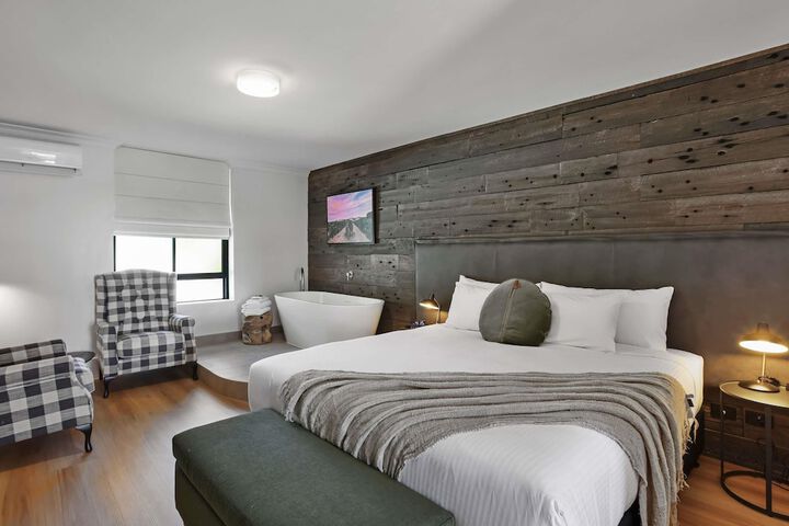 Room 16 of 125
