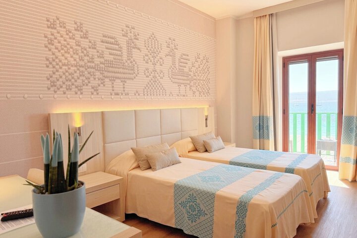 Room 38 of 145