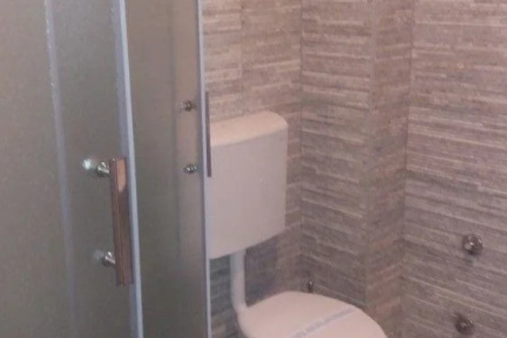 Room 14 of 22
