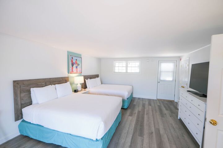 Room 32 of 127