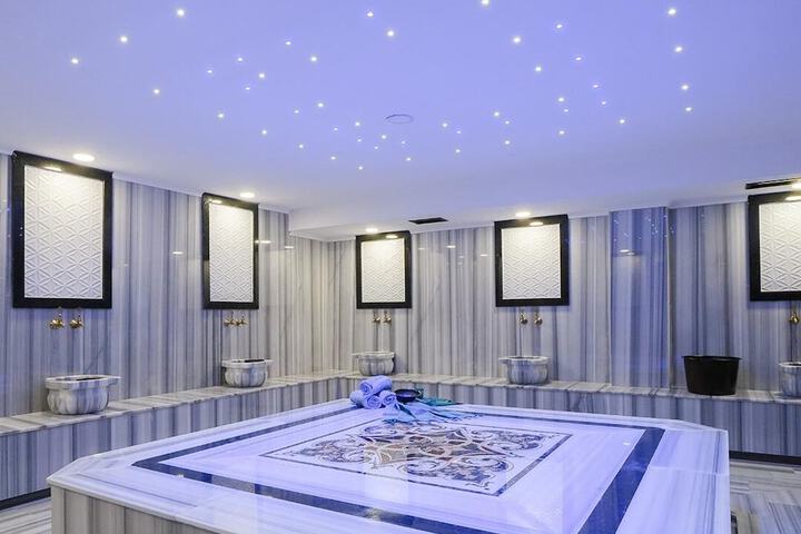 Room 5 of 12