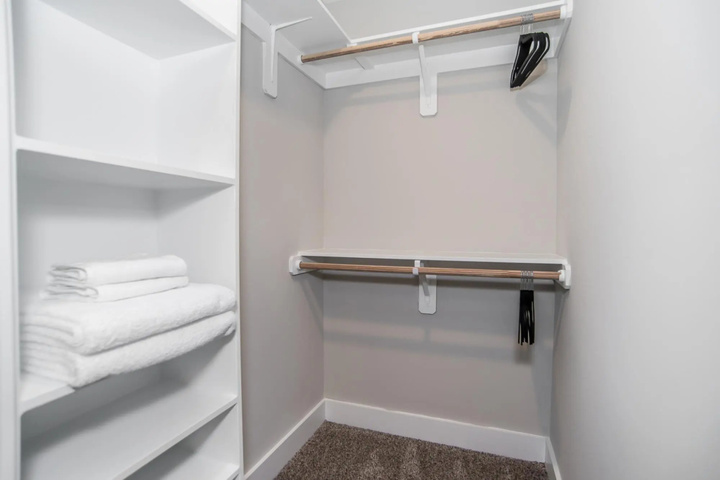 Room 10 of 25