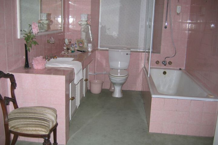 Room 14 of 27