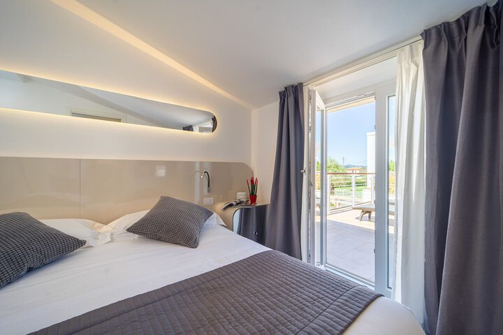 Room 10 of 55