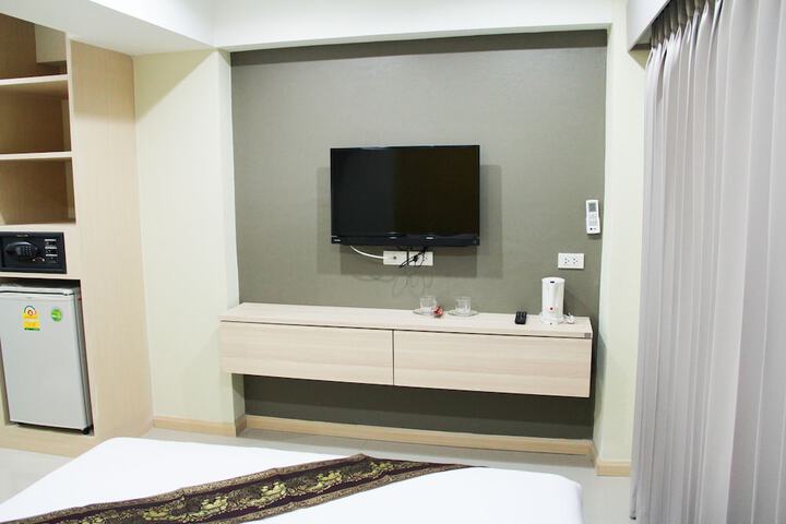 Room 7 of 15