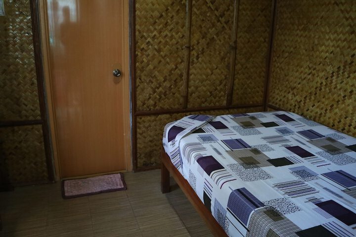 Room 5 of 31