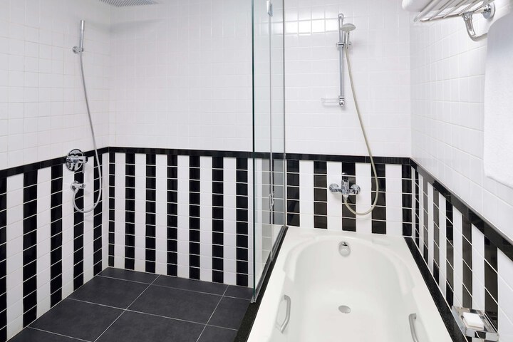Bath Interior