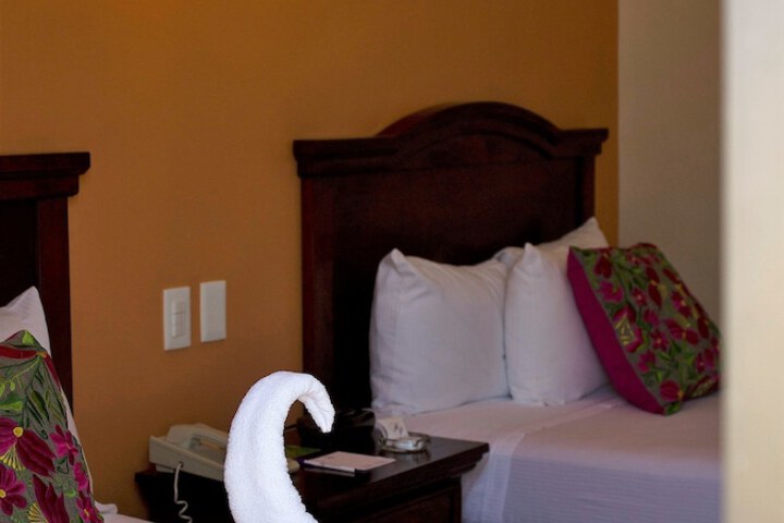 Room 19 of 106