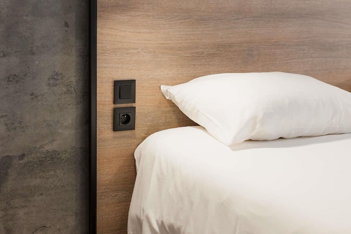 Room 35 of 53