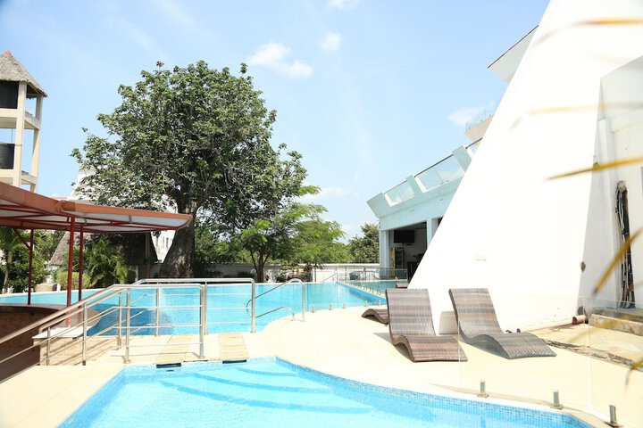 Pool 26 of 41