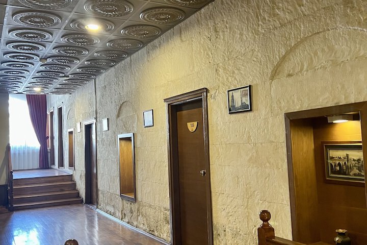 Ballroom/Hall 54 of 71