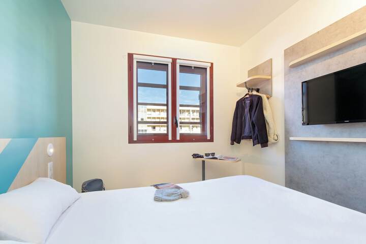 Room 19 of 81