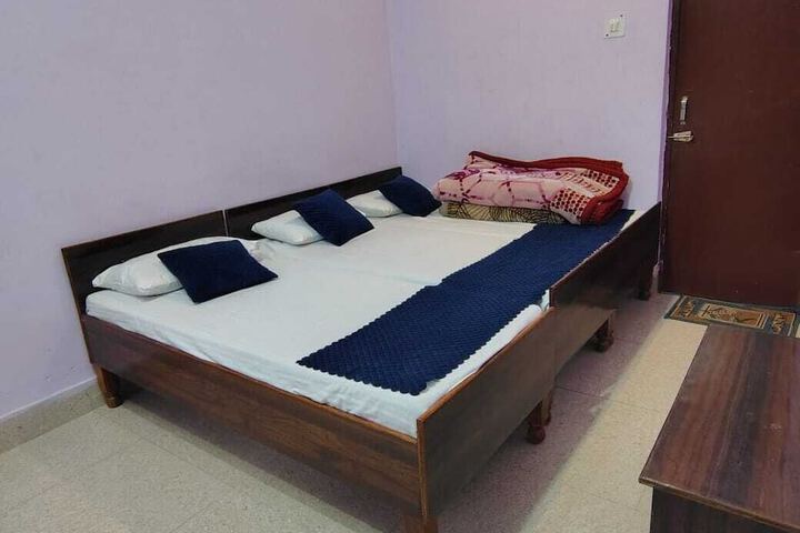 Hotel Radha Krishna