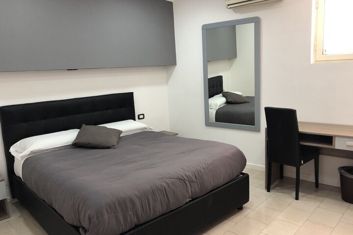 Room 14 of 42