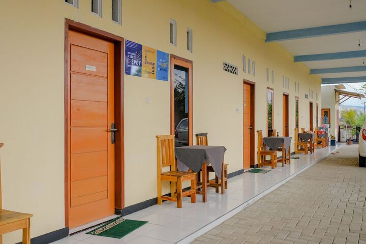 Hotel Interior 19 of 24