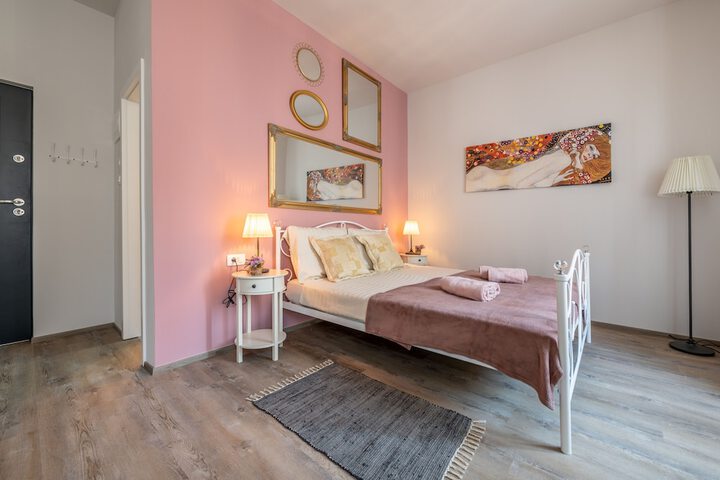 Room 20 of 47