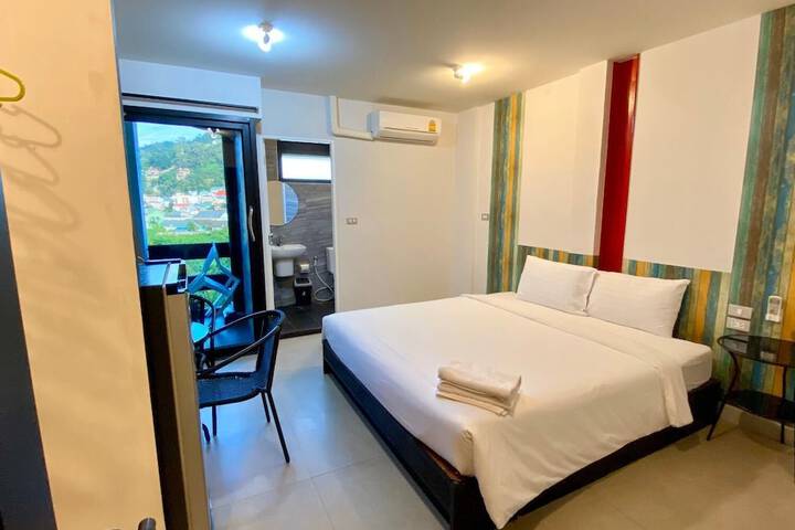 Room 21 of 40