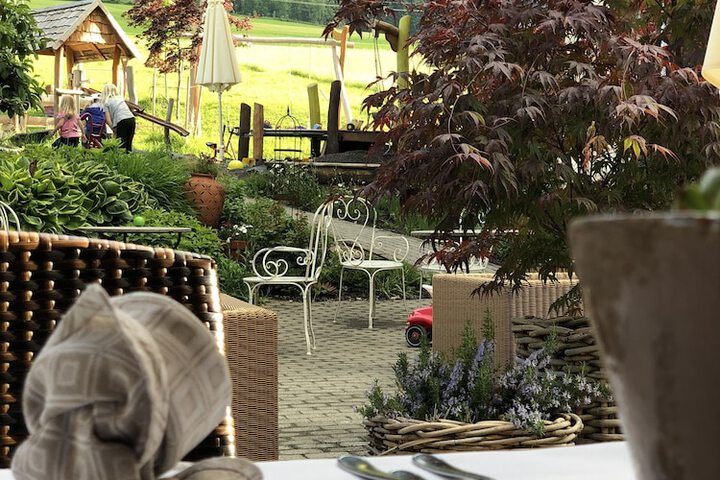 Sundeck 74 of 78