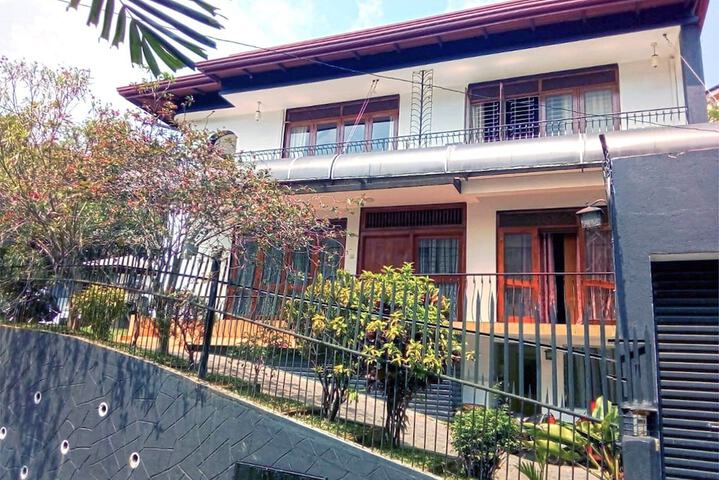 Kandyan Residency