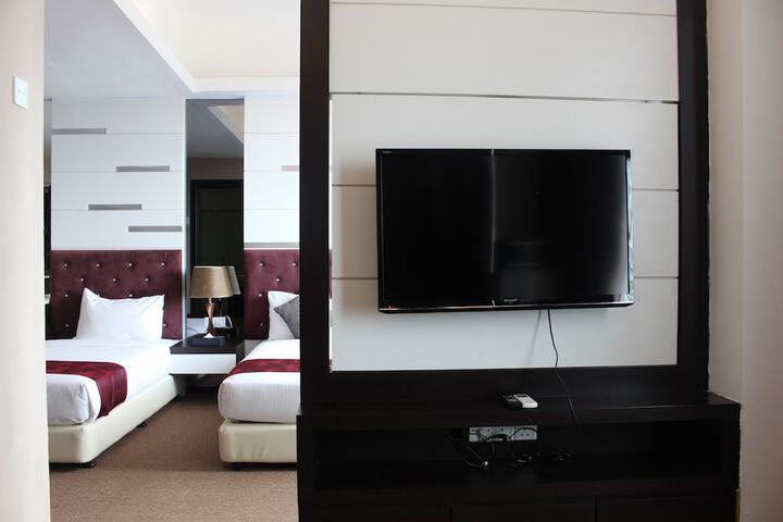 Room 27 of 54