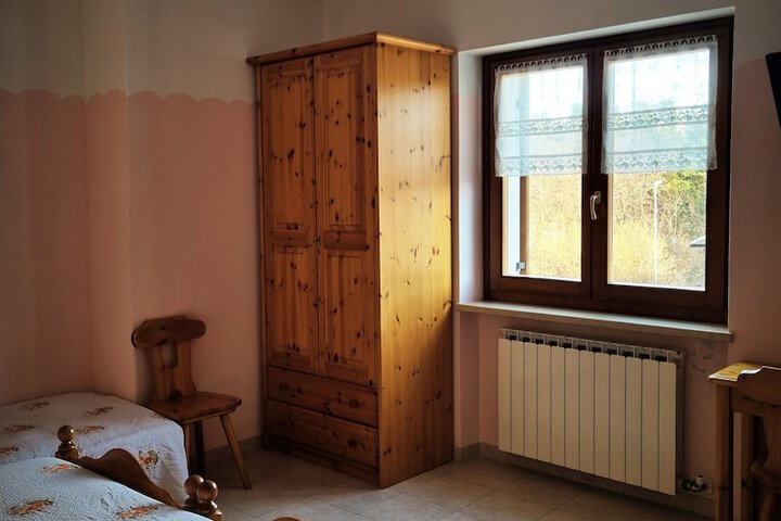 Room 6 of 20
