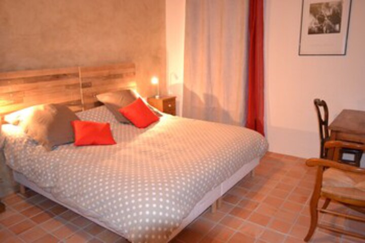 Room 26 of 30