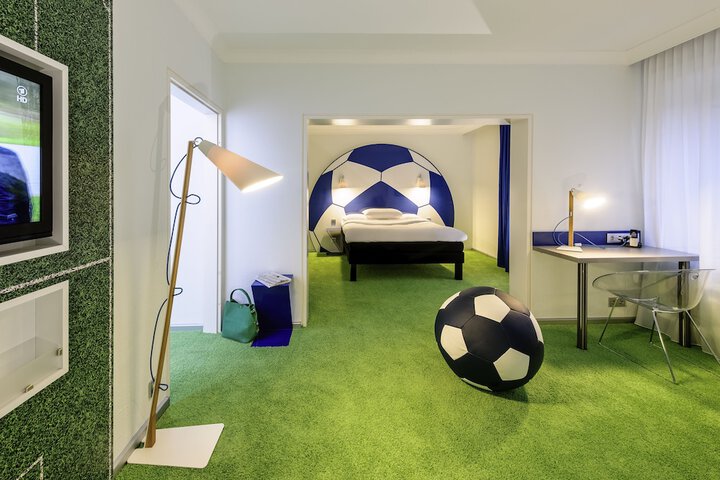 Room 8 of 46