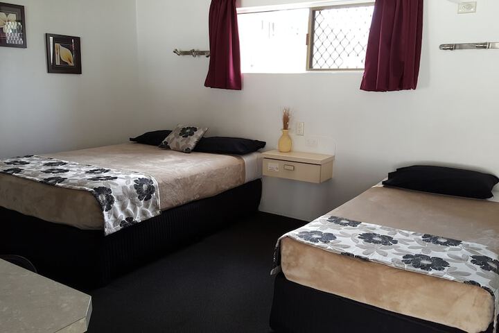 Room 5 of 43
