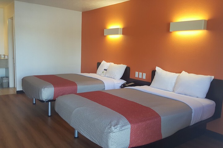 2 Double Beds (20 of 20)
