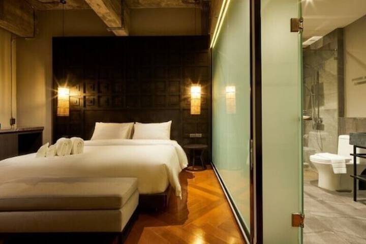 Room 17 of 54