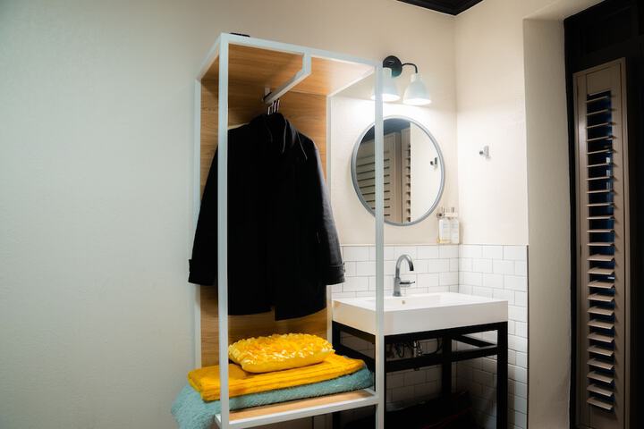 Room 9 of 58
