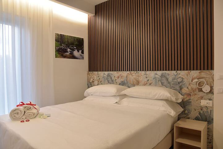 Room 7 of 36